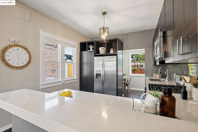 1092 Dwight Way, House other with 2 bedrooms, 2 bathrooms and 1 parking in Berkeley CA | Image 14