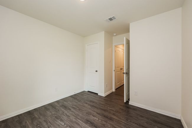 1304 N Brazos Ave, House other with 3 bedrooms, 2 bathrooms and null parking in Cleburne TX | Image 17