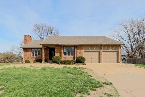 10318 W Alamo Ct, Wichita, KS, 67212-1222 | Card Image