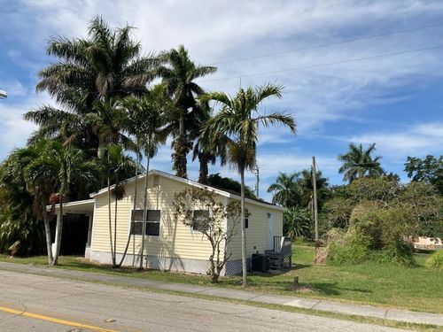 1-179 S Barfield Hwy, Pahokee, FL, 33476-1831 | Card Image