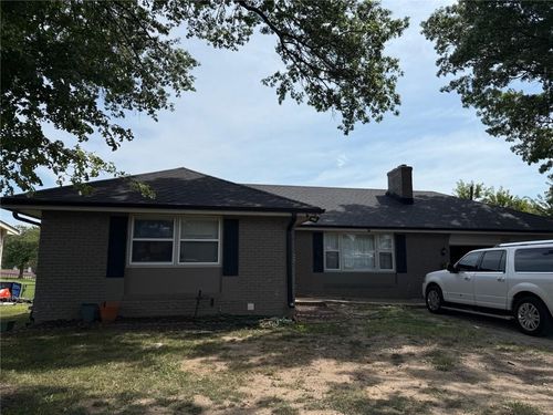 17611 E Susquehanna Dr, Independence, MO, 64056-1826 | Card Image