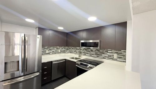 apt-330-16950 W Dixie Hwy, North Miami Beach, FL, 33160-3726 | Card Image