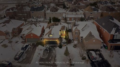 8 Bradwick Crt, Caledon, ON, L7C1B6 | Card Image