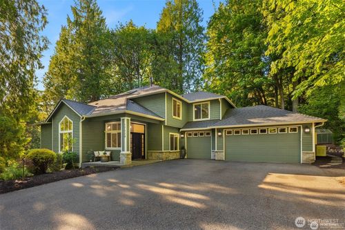 17524 214th Ave Ne, Woodinville, WA, 98077-7166 | Card Image