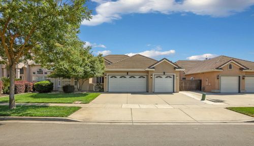 3604 Hillglen Avenue, Modesto, CA, 95355 | Card Image