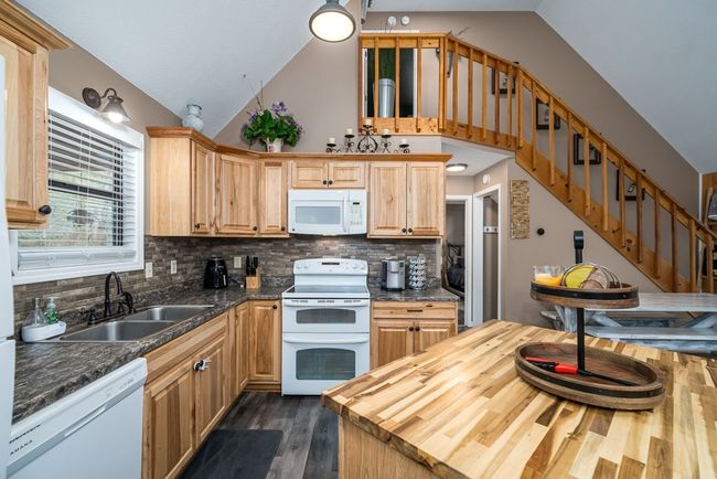 138 Autumn Ln, Home with 4 bedrooms, 3 bathrooms and null parking in Blairsville GA | Image 17