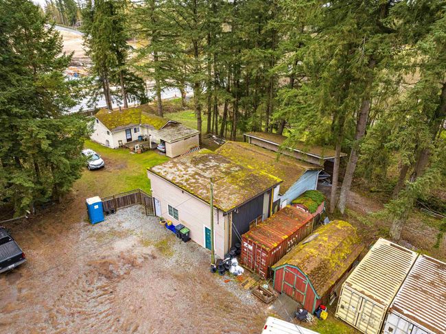 3381 208 St, House other with 3 bedrooms, 2 bathrooms and 9 parking in Langley BC | Image 15