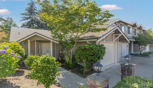 h18585-18585 Ne 57th St, Redmond, WA, 98052-6118 | Card Image