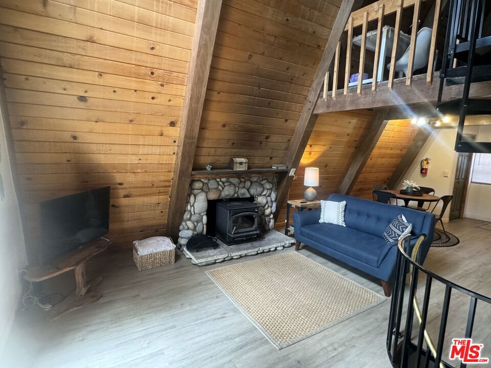 Residential Lease in Big Bear 3