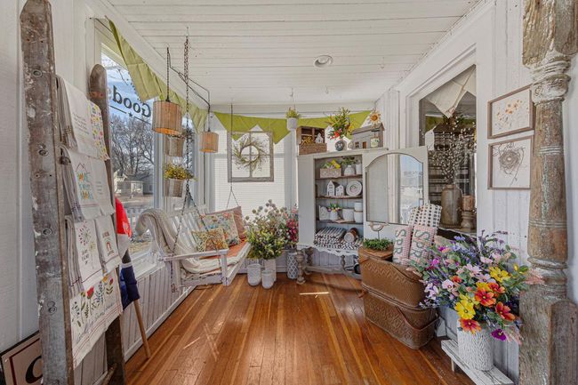Porch area | Image 11