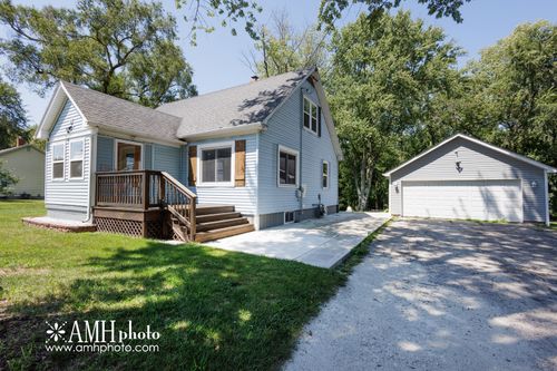 855 5000s Rd, Kankakee, IL, 60901-7077 | Card Image