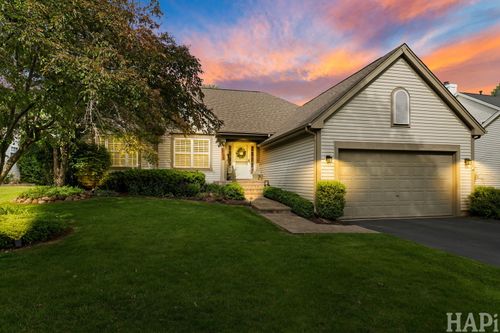 326 Garrison Cir, Port Barrington, IL, 60010-7048 | Card Image