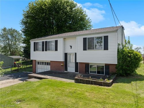 263 Walker Manor Cir, Colliers, WV, 26035-1293 | Card Image