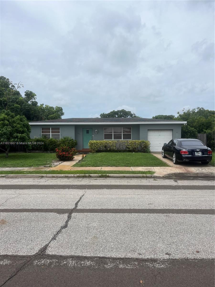 Cortez Rd, West Palm Beach, FL 33405