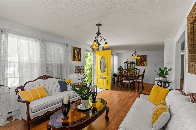 35 Sachem Rd, House other with 3 bedrooms, 1 bathrooms and 2 parking in Riverside RI | Image 12