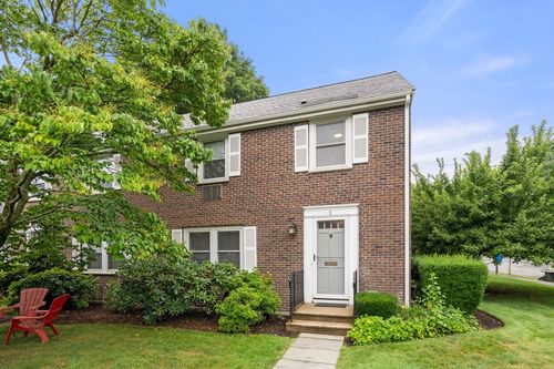 2-2 Town House Dr, Newton, MA, 02460-1935 | Card Image