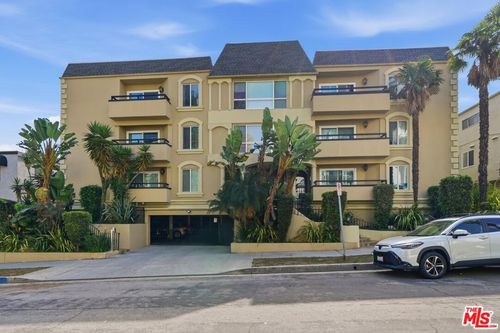 apt-19-11646 Chenault St, Los Angeles, CA, 90049-4524 | Card Image