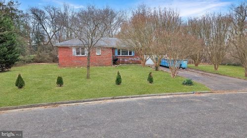 341 Jefferson St, CARNEYS POINT, NJ, 08069-2352 | Card Image