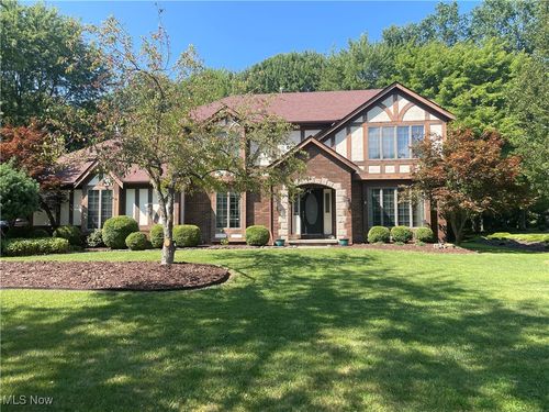 532 Quail Run Dr, Broadview Heights, OH, 44147-3410 | Card Image