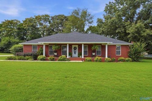89 Oakview Dr, Rogersville, AL, 35652-6560 | Card Image