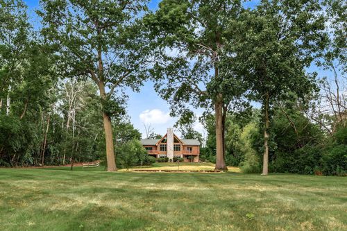 6294 Otter Lake Rd, Saint Paul, MN, 55110-1016 | Card Image