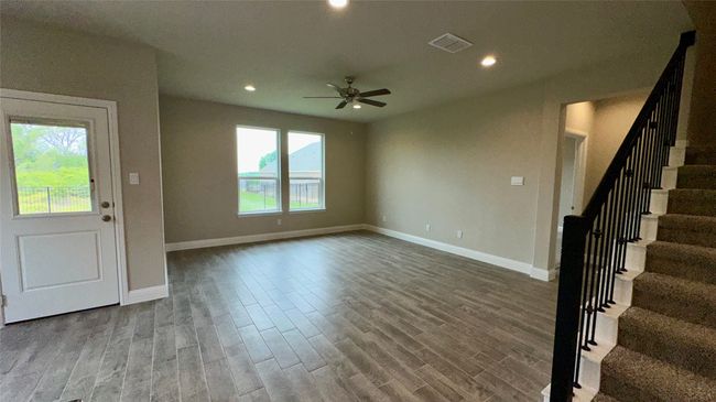 1709 Sparrow St, House other with 5 bedrooms, 4 bathrooms and null parking in Denton TX | Image 5