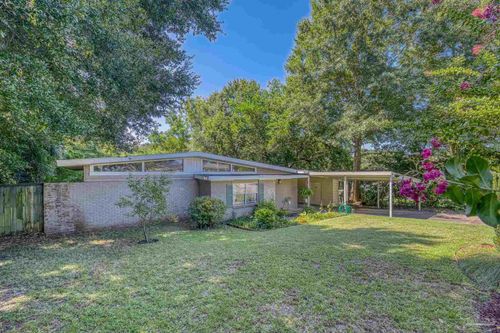 921 Lagoon Dr, Pensacola, FL, 32505-2023 | Card Image