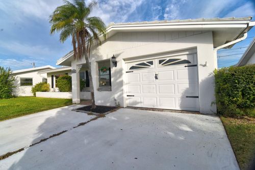 4515 99th Ave N, PINELLAS PARK, FL, 33782-3740 | Card Image