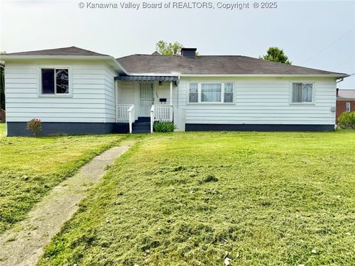 300 Sycamore St, Ravenswood, WV, 26164-1867 | Card Image