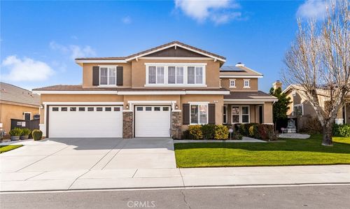 1067 Gold Finch, Beaumont, CA, 92223 | Card Image