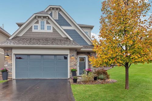 2298 Hillcrest Dr, Hudson, WI, 54016-4403 | Card Image