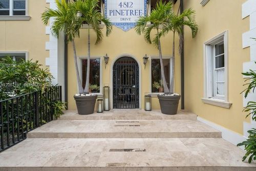 206-4812 Pine Tree Dr, Miami Beach, FL, 33140-3168 | Card Image