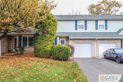 18 Snowflake Ln, Edison, NJ, 08820-1459 | Card Image