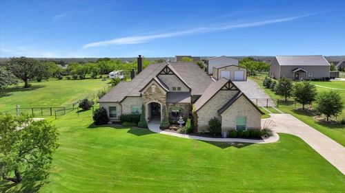140 Lucky Ridge Ln, Boyd, TX, 76023-4028 | Card Image