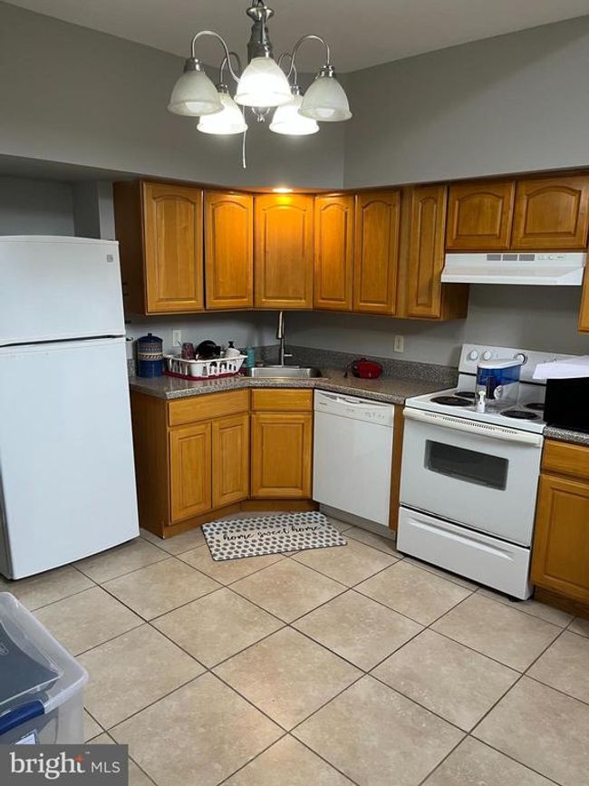 200 E Elm St, Condo with 3 bedrooms, 1 bathrooms and null parking in CONSHOHOCKEN PA | Image 6