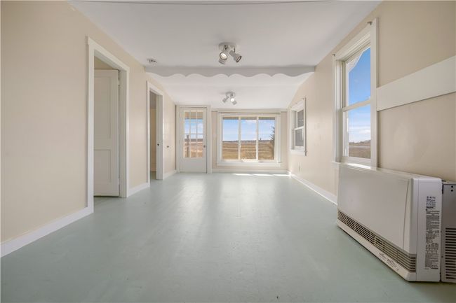 7 Shawmut St, House other with 3 bedrooms, 2 bathrooms and 5 parking in Fairhaven MA | Image 10