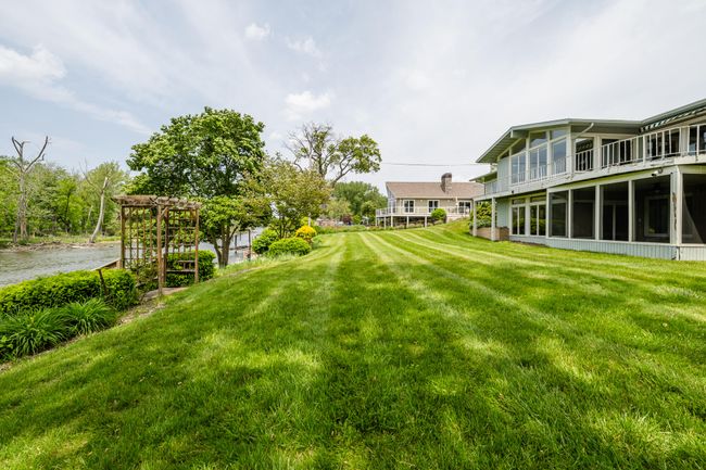 2310 Riverbend Dr, House other with 3 bedrooms, 4 bathrooms and null parking in Benton Harbor MI | Image 49