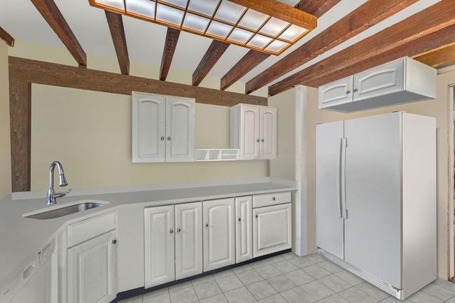 virtually emptied room | Image 18