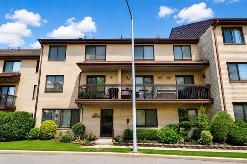 1b-10 Windham Loop, Staten Island, NY, 10314-5934 | Card Image