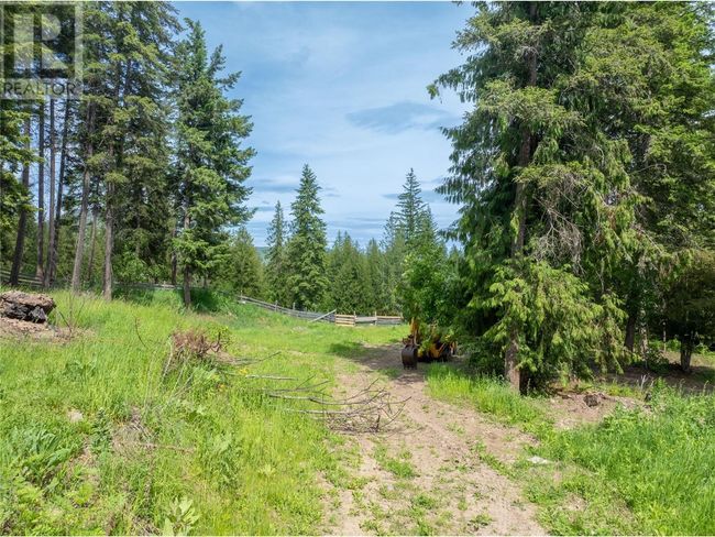 3175 Hautala Rd, Home with 0 bedrooms, 0 bathrooms and null parking in Sorrento BC | Image 17