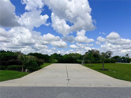 4751 Se 94th Ave, WEBSTER, FL, 33597-4590 | Card Image