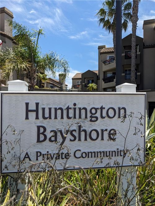 106-420 Lake St, Huntington Beach, CA, 92648 | Card Image