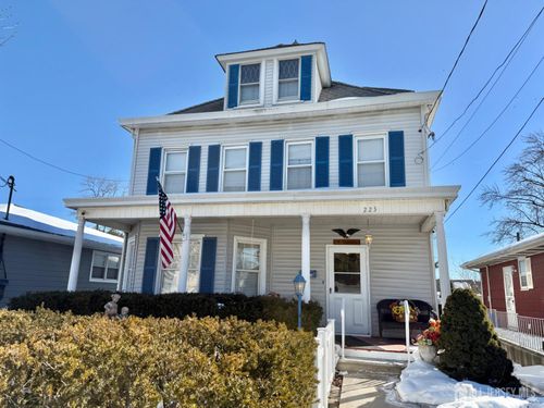 223 Main St, South Amboy, NJ, 08879-1612 | Card Image