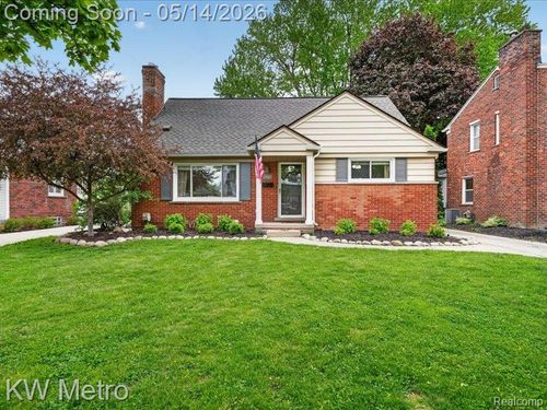 2600 Woodland Ave, Royal Oak, MI, 48073-4616 | Card Image