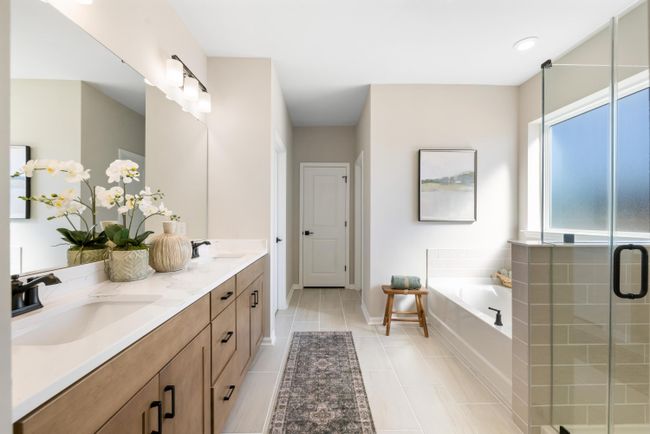 Aspen Primary Bathroom | Image 22