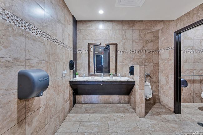 216 Middlebuster Rd, Home with 0 bedrooms, 0 bathrooms and null parking in Gonzales TX | Image 18