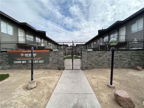 2-2626 Lynnwood St, Las Vegas, NV, 89109-1223 | Card Image