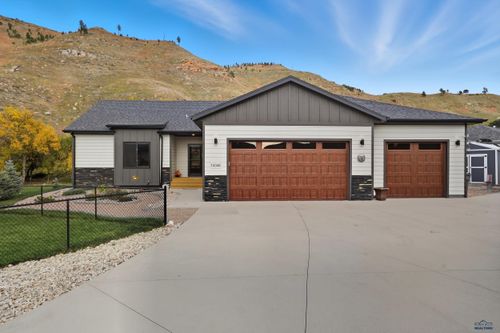 14344 Wolf Creek Ct, Summerset, SD, 57769-6216 | Card Image