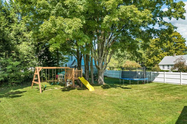 Backyard | Image 9