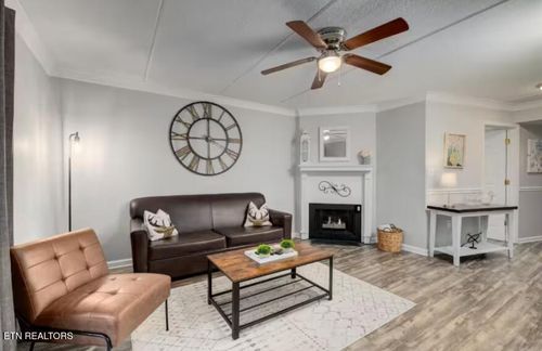 402-306 Baskins Creek Rd, Gatlinburg, TN, 37738-3504 | Card Image